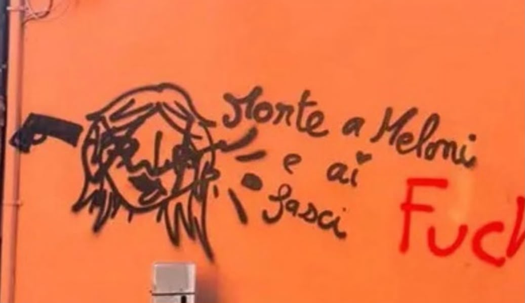 Bologna, scritte contro Meloni: perquisito e denunciato 23enne francese Bologna, scritte contro Meloni: perquisito e denunciato 23enne francese