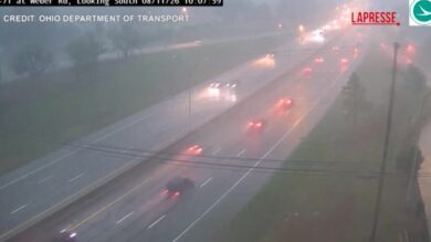 Ohio: violenta tempesta ribalta un’auto a Columbus
