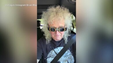 Brian May in Spagna per vedere l'eclissi, l'appello social: "Non usate comuni occhiali da sole"