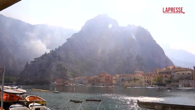 Croazia, abitanti tornano nelle case e nei negozi distrutti dagli incendi