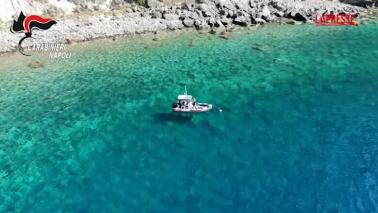 Ischia: resort di lusso abusivo tra scogli, era nascosto da una rete mimetica vegetata