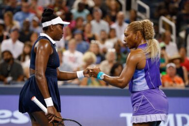 Le sorelle Williams tornano in campo per il doppio a Cincinnati: per Serena e Venus subito un ko – Le foto