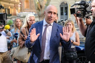 Ex Ilva, sindaco di Taranto Bitetti: “Le aziende italiane ci mettono la faccia, la soluzione sta al governo”