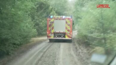 Belgio, vigili del fuoco al lavoro per domare nelle fiamme nelle Hautes Fagnes