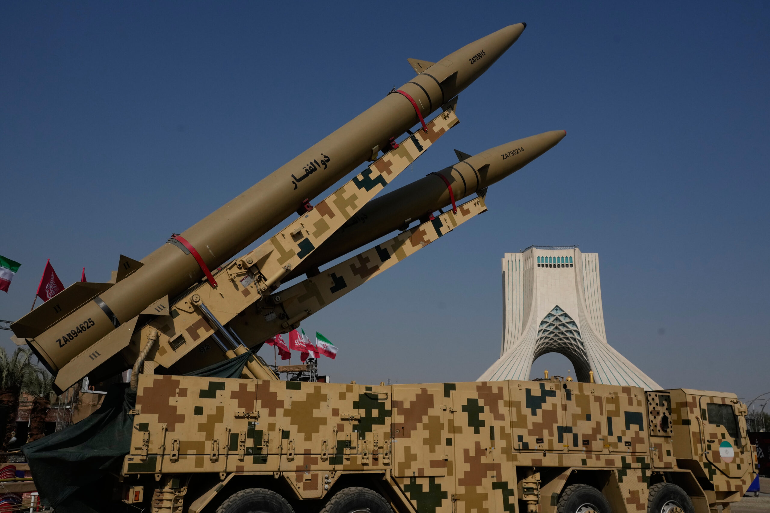 Iran, Financial Times: “Teheran pronta a colpire basi Usa in Europa” – La dirett