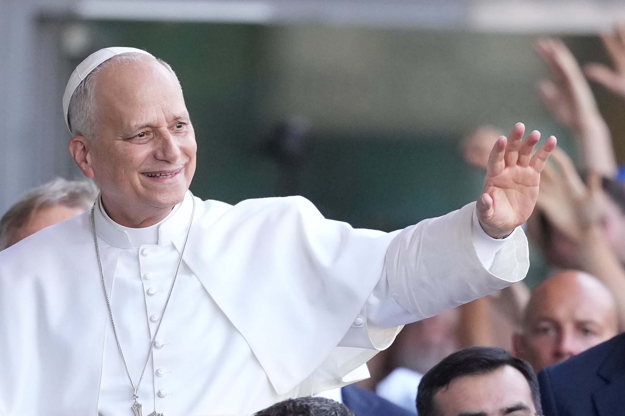 Il Papa al Meeting di Rimini: “Le persone vengono prima dei confini” Il Papa al Meeting di Rimini: “Le persone vengono prima dei confini”