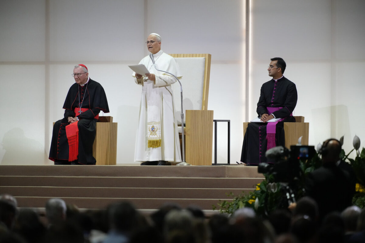 Papa Leone XIV al Meeting di Rimini: “Le persone vengono prima dei confini” Papa Leone XIV al Meeting di Rimini: “Le persone vengono prima dei confini”
