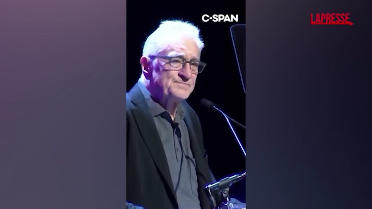l8217attacco di de niro a trump la sua storica voce italiana de sando doppia il duro discorso da Lapresse.it l8217attacco di de niro a trump la sua storica voce italiana de sando doppia il duro discorso