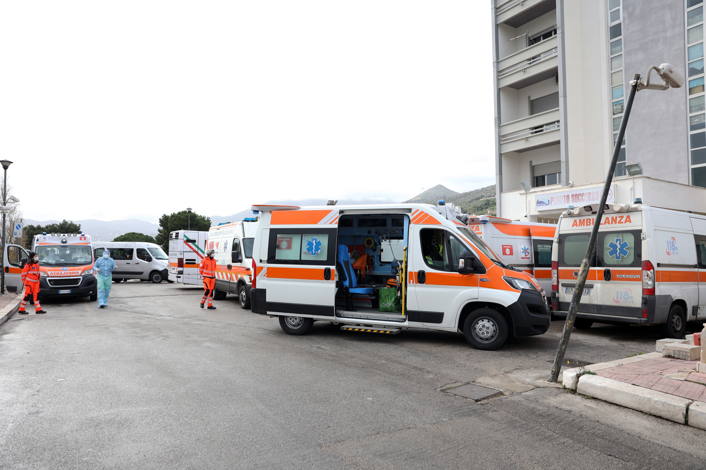 bimba morta per difterite genitori indagati per omicidio colposo da Lapresse.it bimba morta per difterite genitori indagati per omicidio colposo