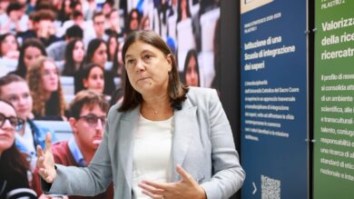 Elena Beccalli al Meeting di Rimini 2026: “Una politica per i giovani: un piano straordinario di investimenti in istruzione”