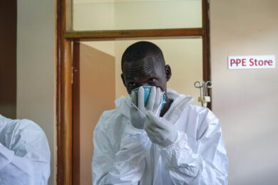 Ebola, l’Oms dichiara la fine dell’epidemia in Uganda: 42 giorni senza nuovi casi