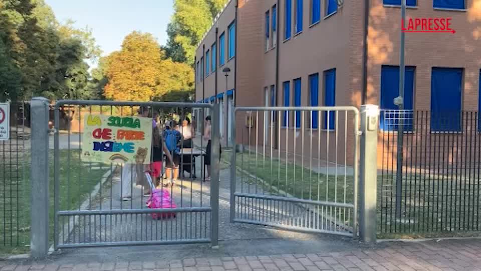 scuole primarie aperte in anticipo in emilia romagna il primo giorno a bologna da Lapresse.it scuole primarie aperte in anticipo in emilia romagna il primo giorno a bologna