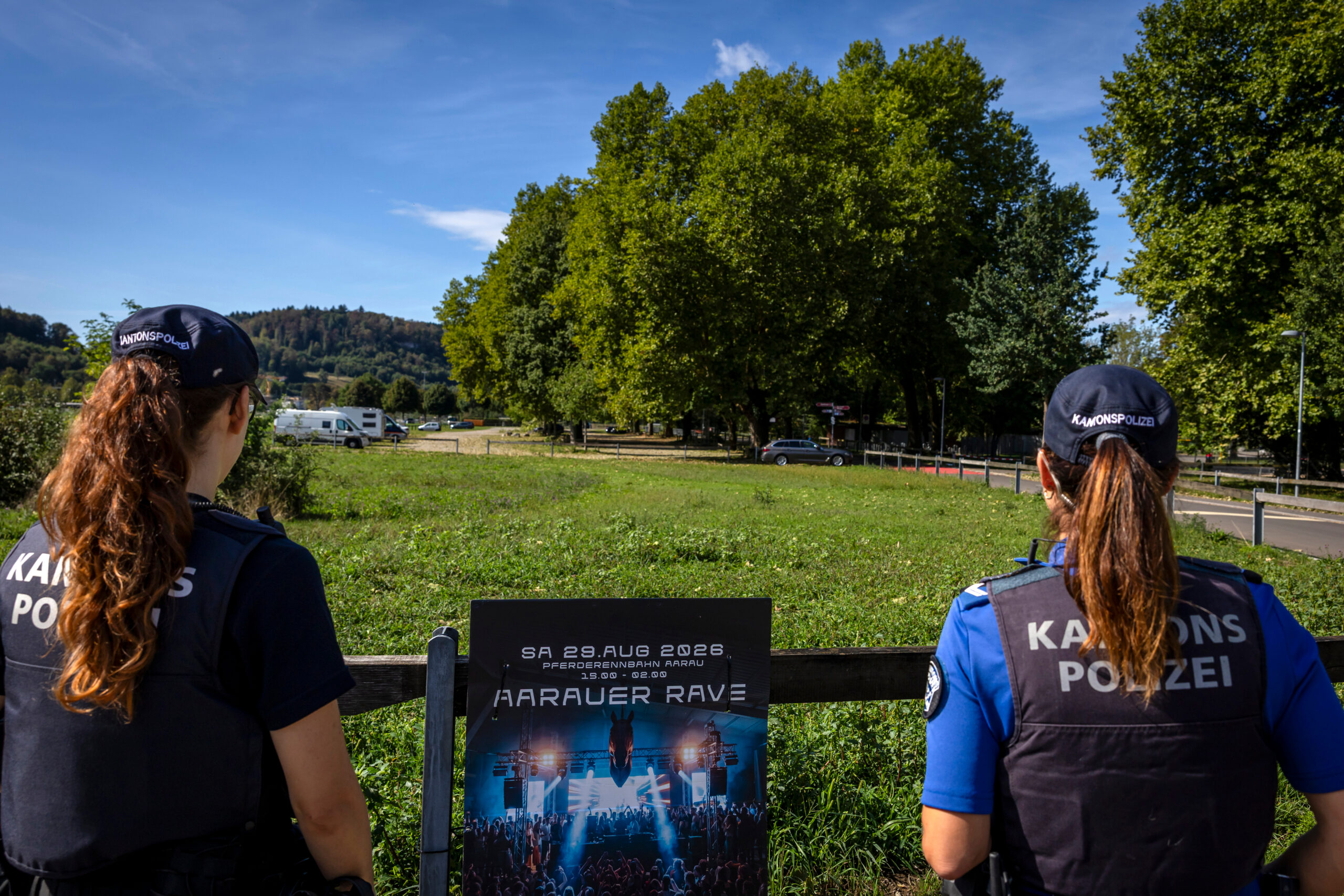 Aarau, sparatoria a un rave party: arrestato un 43enne. Morta la 22enne Maria Spinelli, altri italiani tra i feriti Aarau, sparatoria a un rave party: arrestato un 43enne. Morta la 22enne Maria Spinelli, altri italiani tra i feriti