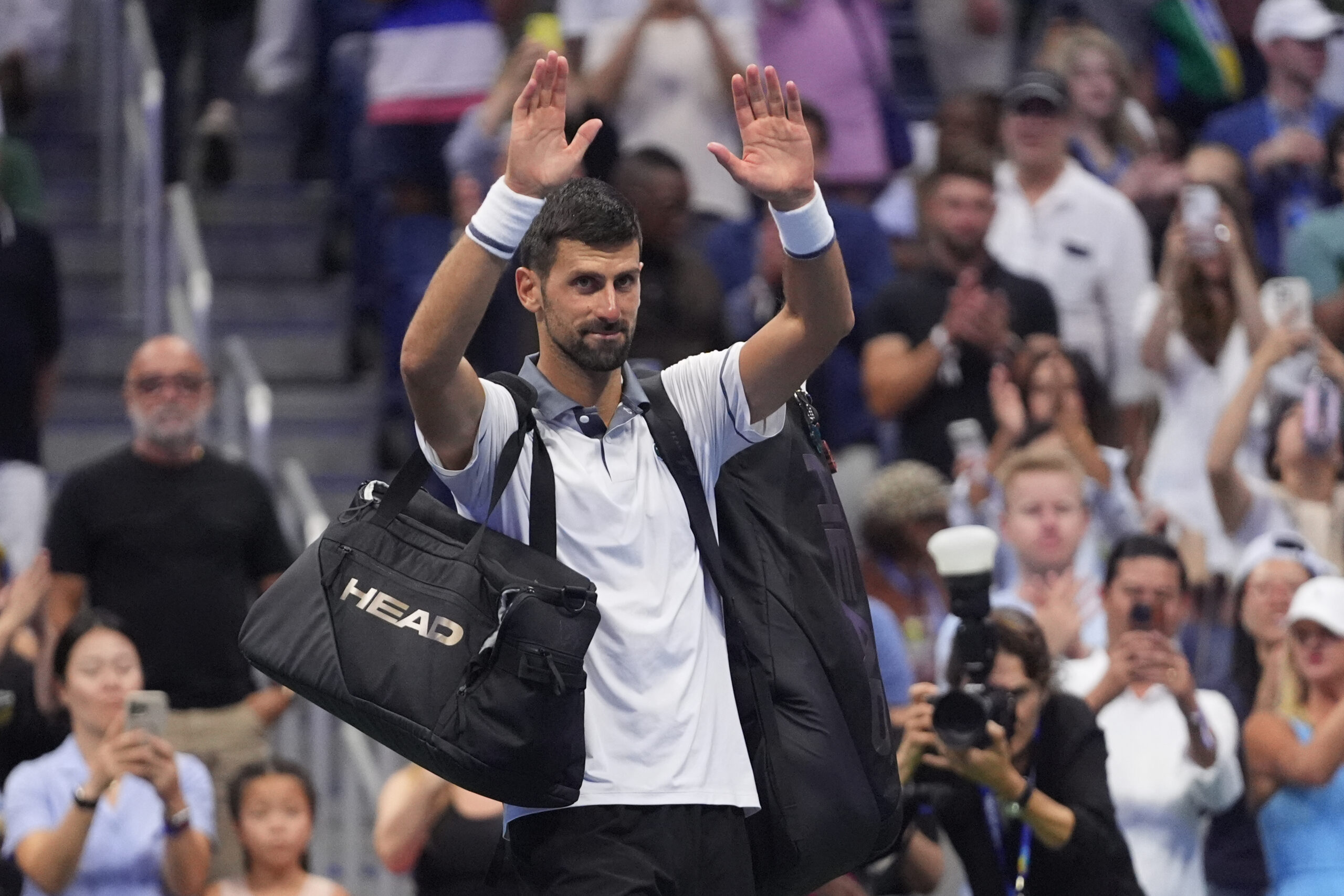 Us Open 2026, Djokovic eliminato al primo turno: in uno Slam non succedeva dal 2006 Us Open 2026, Djokovic eliminato al primo turno: in uno Slam non succedeva dal 2006