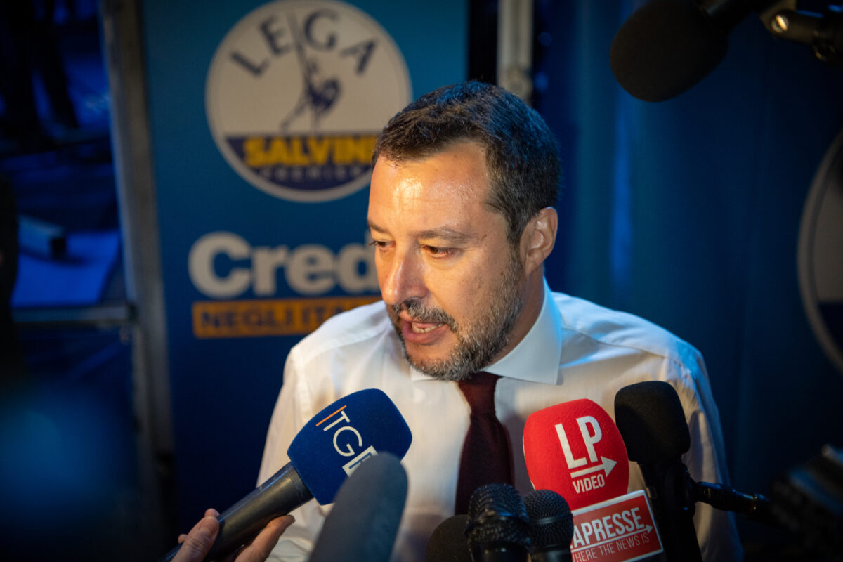 Ritorno della Lega Nord, nasce il comitato. Tensioni con Salvini: “Si rifanno vivi in cerca di una poltrona”