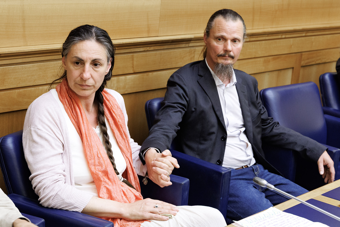 Famiglia nel bosco, il tribunale dà l’ok al ricongiungimento progressivo Famiglia nel bosco, il tribunale dà l’ok al ricongiungimento progressivo