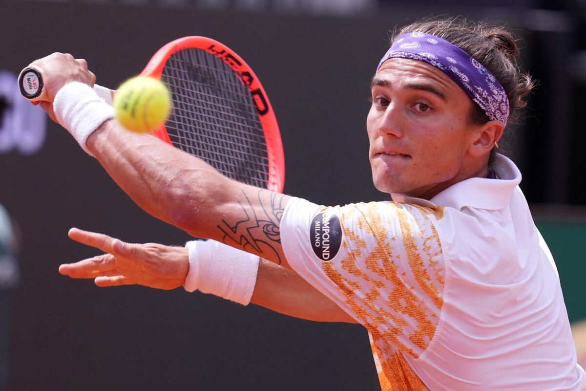 Us Open 2026, 5 italiani in campo oggi: orari e dove vederli in tv (anche in chiaro) Us Open 2026, 5 italiani in campo oggi: orari e dove vederli in tv (anche in chiaro)