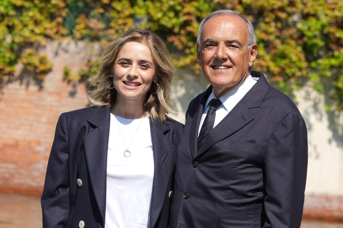 Galleria foto 'Mostra Cinema Venezia 2026, Greta Scarano arriva al Lido con Alberto Scarano: le foto' - foto 7