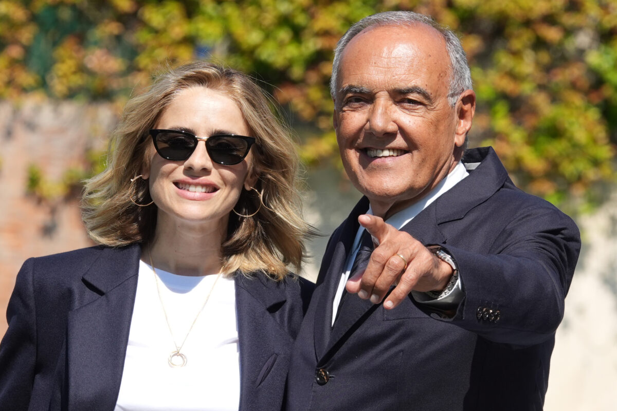 Galleria foto 'Mostra Cinema Venezia 2026, Greta Scarano arriva al Lido con Alberto Scarano: le foto' - foto 5