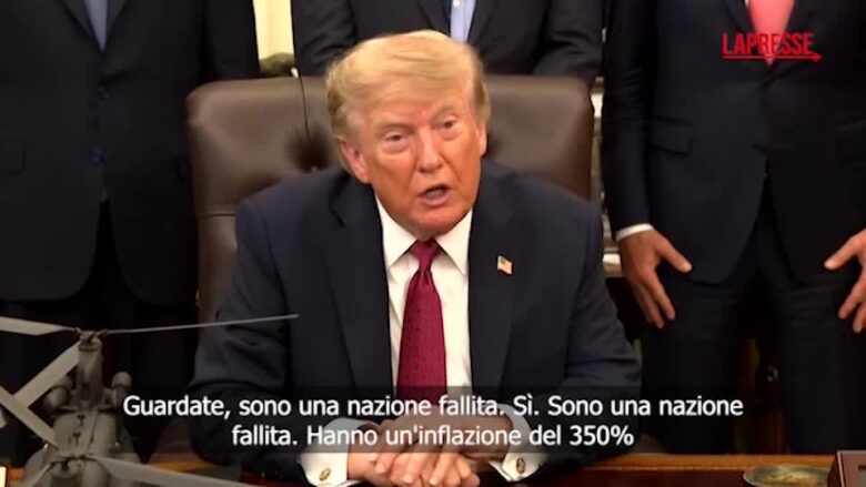 Iran, Trump: "Non useremo armi nucleari, che domanda stupida!"