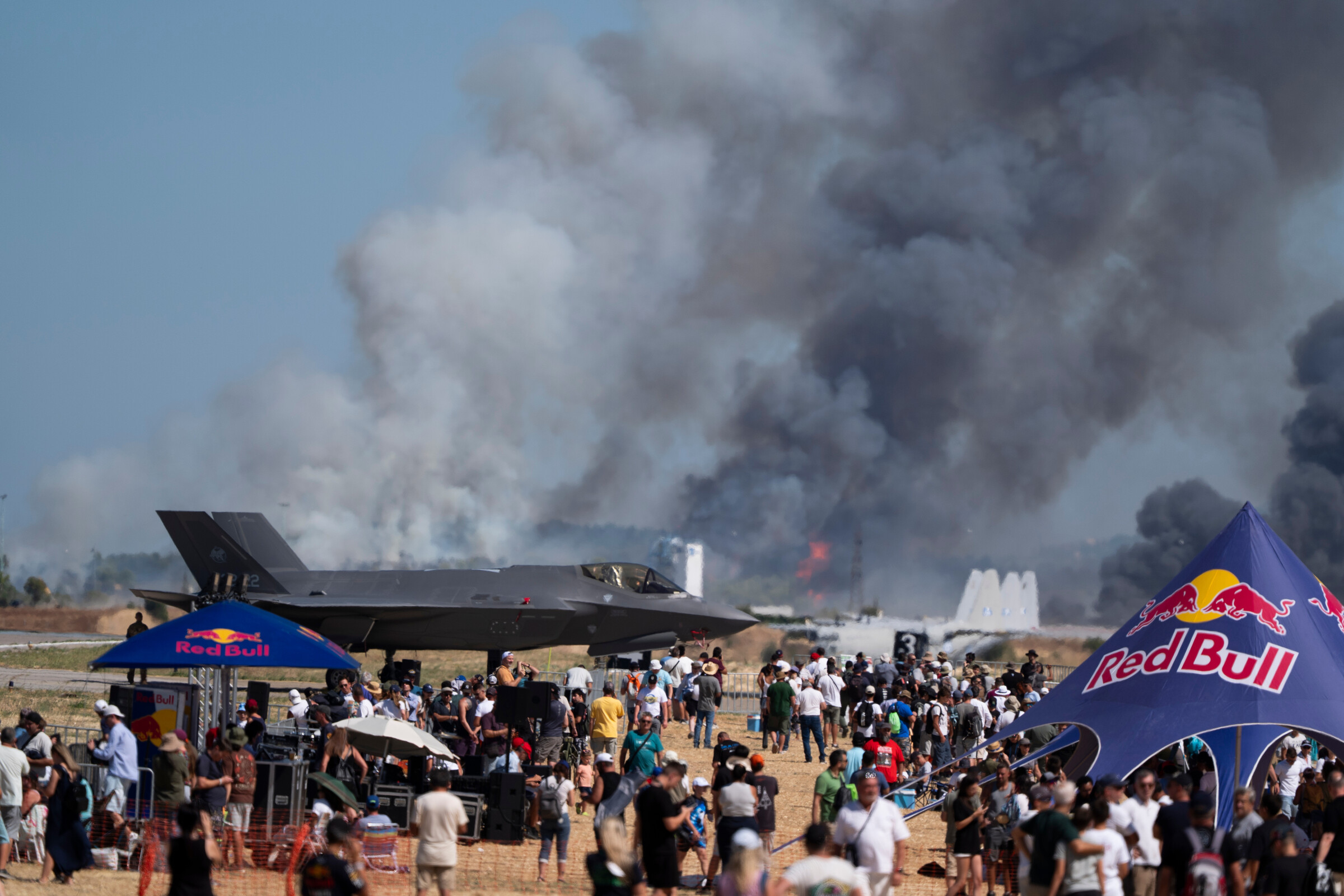 Grecia, caccia F-4 Phantom dell’Aeronautica Militare Greca precipita all’Athens 