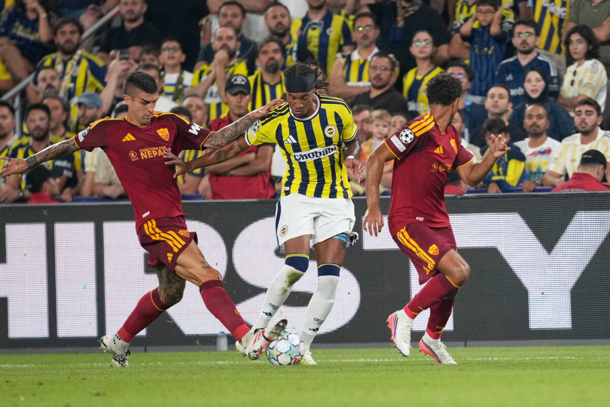 Champions League, Fenerbahce-Roma 1-1: Brown replica a Cristante
