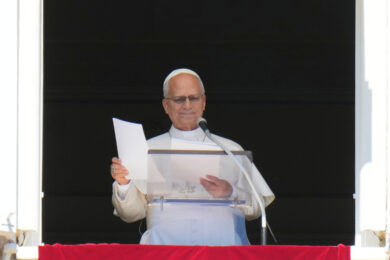 Papa Leone XIV compie oggi 71 anni, gli auguri di Meloni e del mondo politico