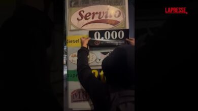 Accise, torna Robin Hood con azioni di disobbedienza sulle pompe di benzina in tutta Roma