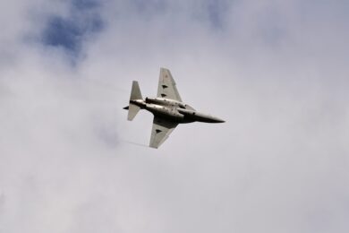 Caccia italiani abbattono un drone sulla Lituania. Crosetto: “Presenza su fianco est Nato fondamentale”