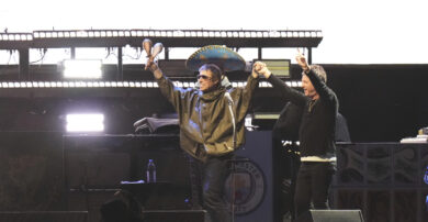 Concerto Oasis 2027 a Roma, su prezzi e vendita dei biglietti bufera social tra ironia e polemiche