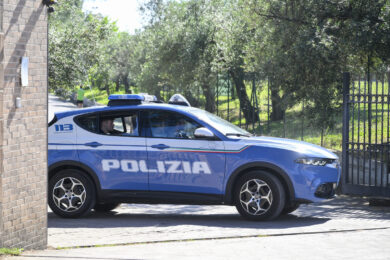 Ravenna, false certificazioni per gli stranieri nei Cpr: perquisizioni in studi medici