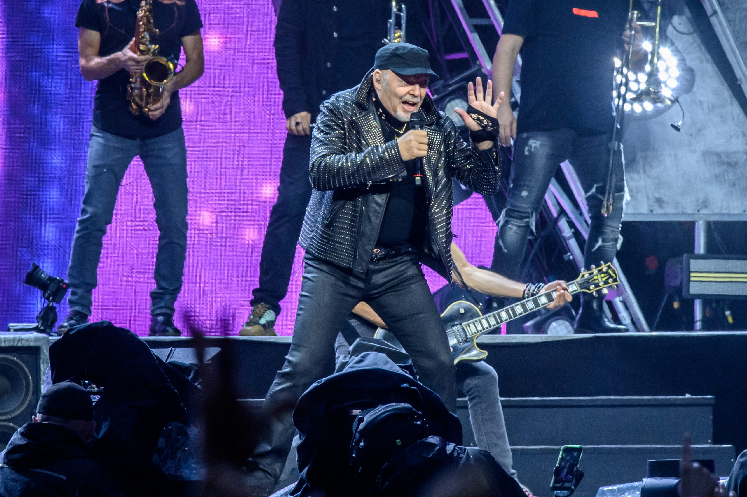 Vasco Rossi operato: cosa è successo Vasco Rossi operato: cosa è successo