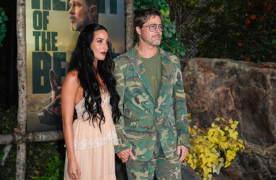 Brad Pitt e la fidanzata Ines de Ramon alla prima mondiale di "Heart of the Beast" al FirstBank Amphitheater a Franklin in Tennessee (AP Photo/George Walker IV)