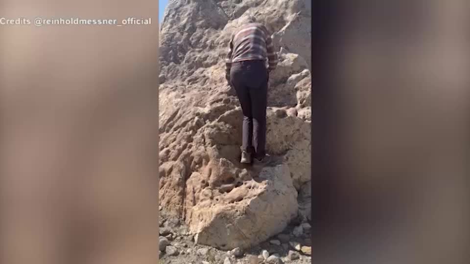 messner l omaggio al fratello a 82 anni torna sul luogo da cui videro per la prima volta il nanga parbat da Lapresse.it messner l omaggio al fratello a 82 anni torna sul luogo da cui videro per la prima volta il nanga parbat