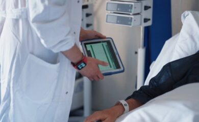 Al Pascale la terapia è digitale, addio moduli arriva il tablet