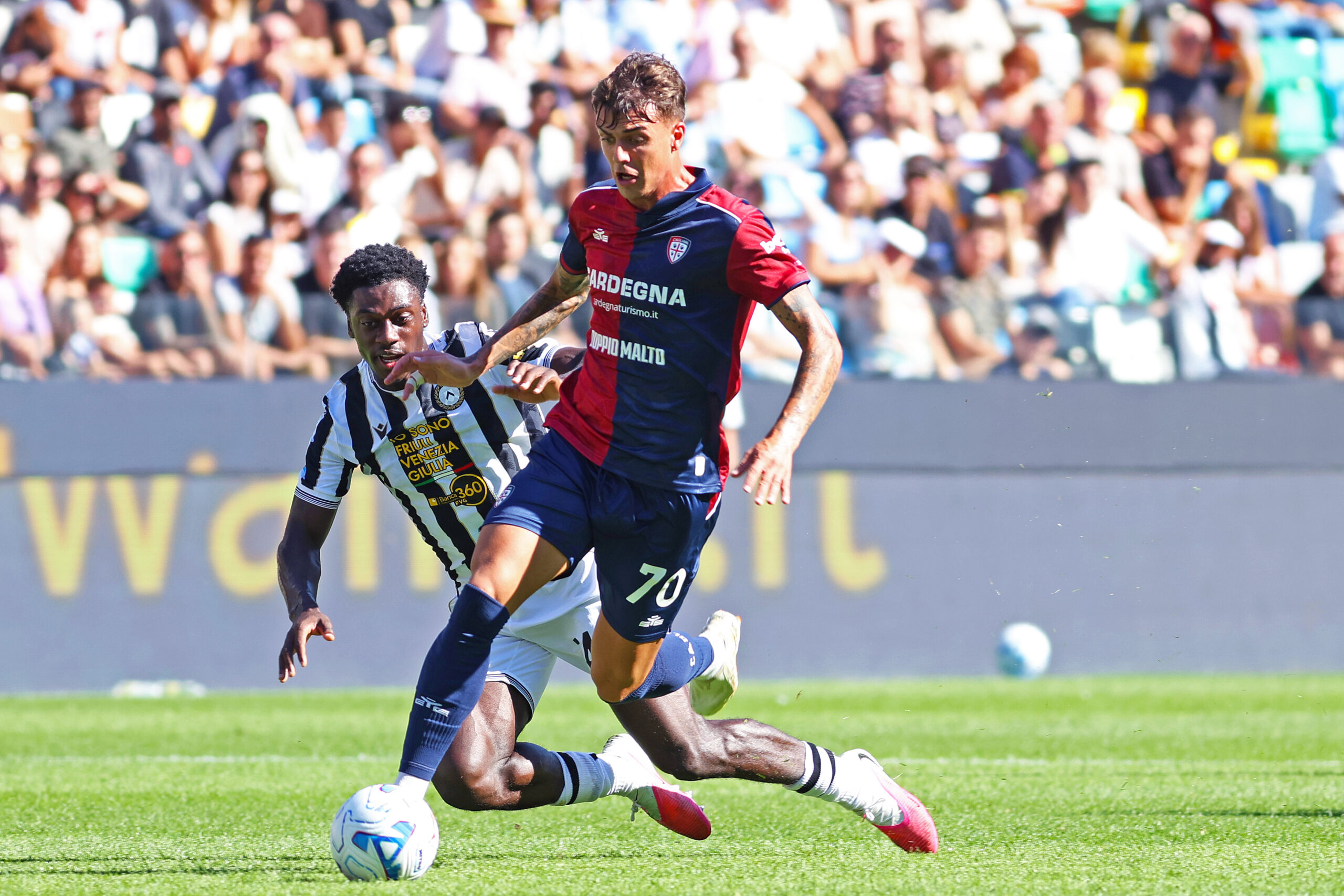Udinese-Cagliari 0-1, i sardi momentaneamente in vetta alla serie A