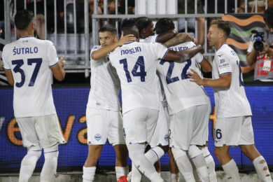 Venezia-Lazio 0-2, i biancocelesti in testa con Roma e Inter