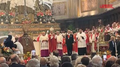 Napoli, sciolto il sangue di San Gennaro