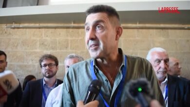 Vannacci: "D'accordo con il divieto di burqa a scuola, ma doveva arrivare anni fa"