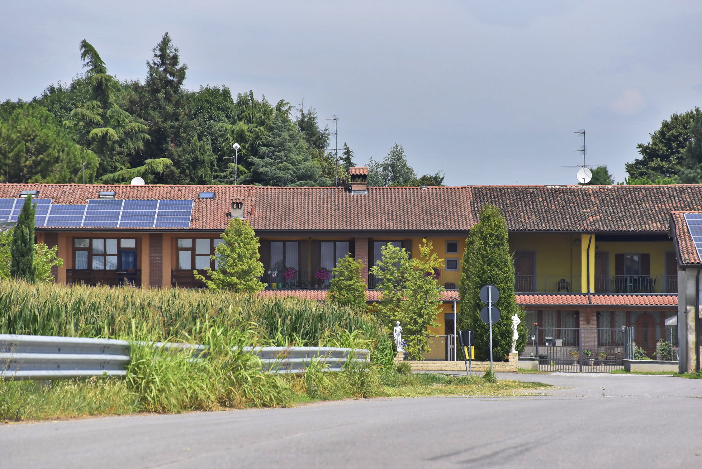 Caltanissetta, sorelline ritrovate a San Cataldo affidate a una comunità con i q