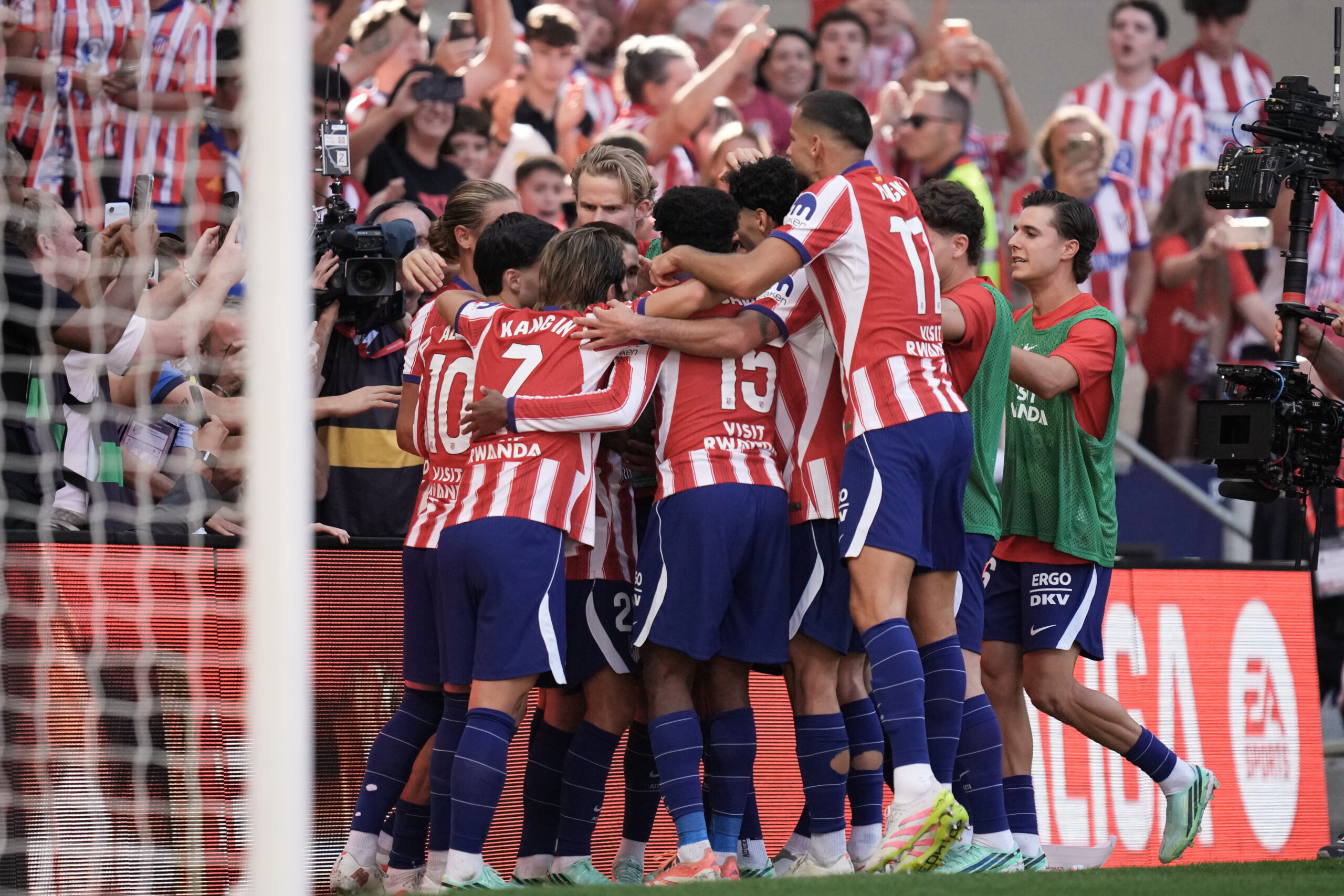 LaLiga, l’Atletico Madrid vince 2-1 il derby contro il Real: a segno ex Juve Dav