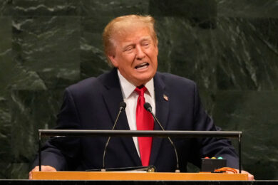 Trump all’Onu: “Accordo con l’Iran dopo le elezioni di midterm”. Poi si rivolge a una giornalista della Cnn: “Non dovresti essere qui”