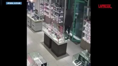 Firenze, rapina in gioielleria ad aprile: arrestate due persone