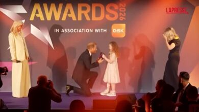 A Londra i WellChild Awards 2026, l'emozione del principe Harry