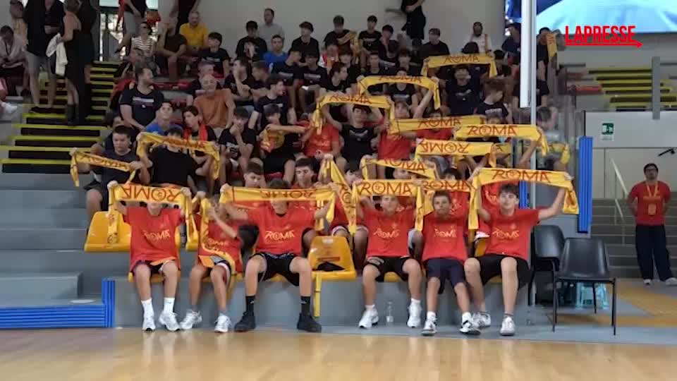 La BC Roma basket si presenta al Palatiziano in giallorosso