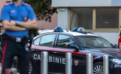 Lamezia Terme, studente 14enne pianifica aggressione con coltello alla prof: fermato dai carabinieri