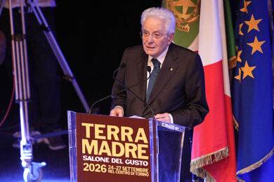 Sergio Mattarella su cibo, clima e ambiente: “Diversità è ricchezza, senza cura l’uomo rischia di distruggerla”