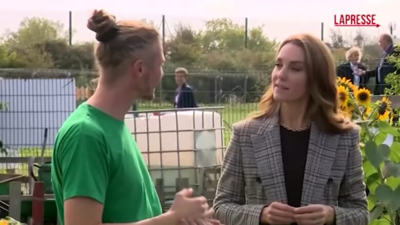 Kate Middleton visita un centro per il recupero dalle dipendenze nell'Essex