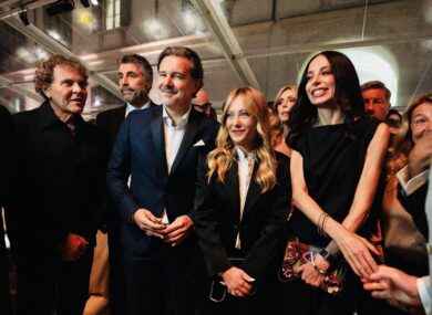 Giorgia Meloni alla Milano Fashion Week: “Qui per dire grazie al settore, il governo è con voi”