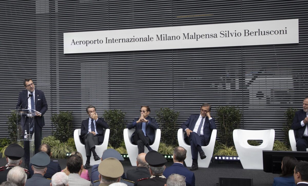 Galleria foto 'Aeroporto di Malpensa intitolato a Silvio Berlusconi, le foto della cerimonia' - foto 1